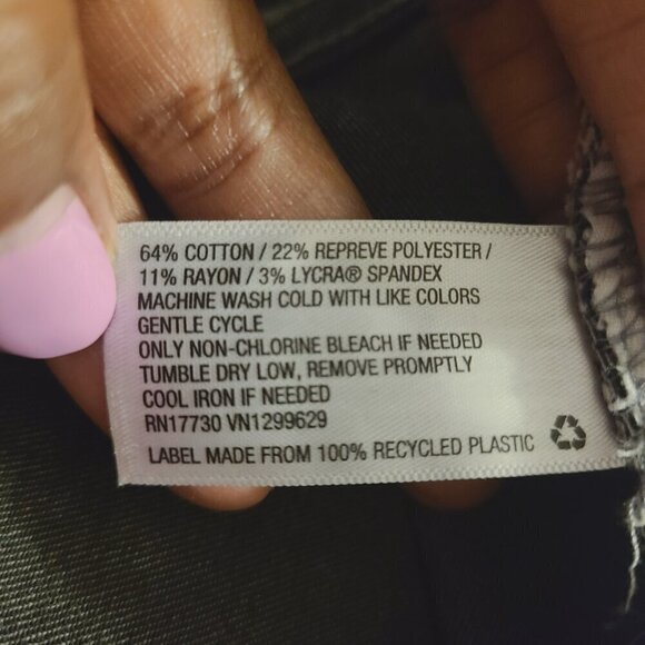 Ava & Viv | Women's Black Acid Washed Distressed Skinny Jeans (Size 14W) - Picture 6 of 15